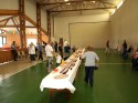 Le buffet dans la salle des fêtes d'Arancou